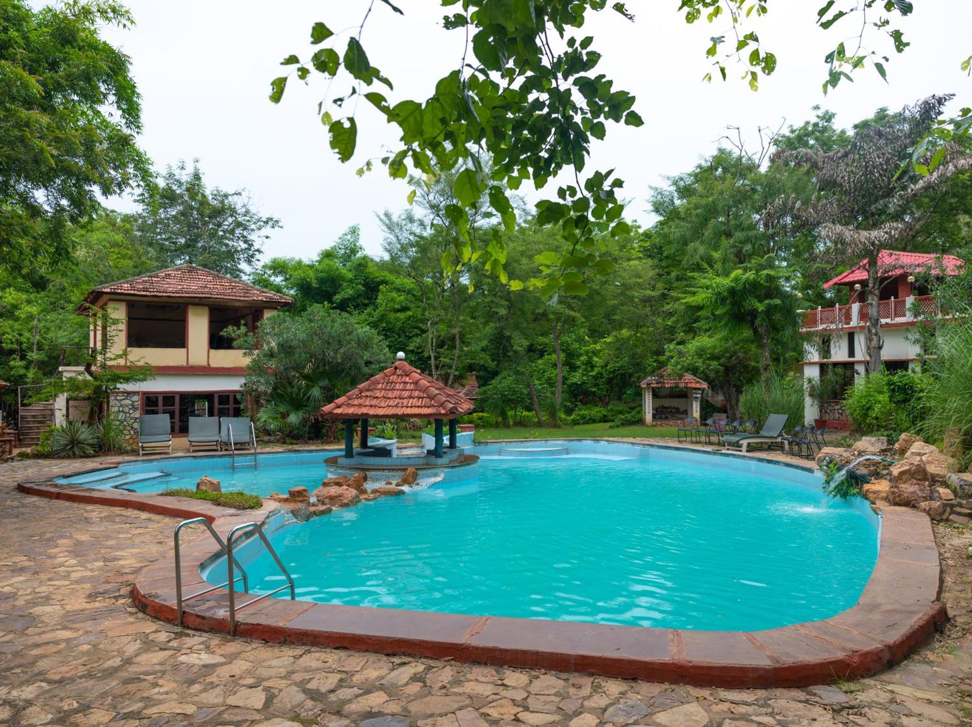 Indian Adventures Tiger Moon Resort Khilchīpur Extérieur photo